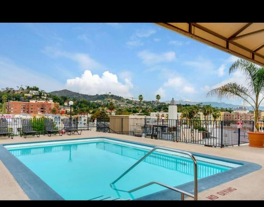 Hollywood 1bed W Rooftop Pool & Panoramic View Apartamento *